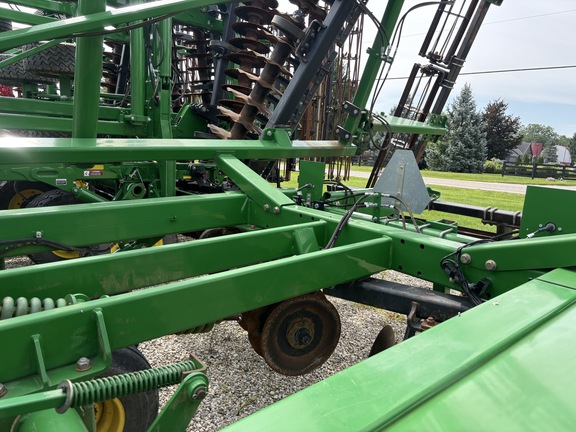 Used 2013 John Deere 2623VT Vertical Tillage at Koenig Equipment in Urbana, OH - Photo8