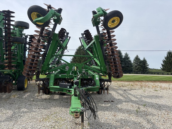 Used 2013 John Deere 2623VT Vertical Tillage at Koenig Equipment in Urbana, OH - Photo7