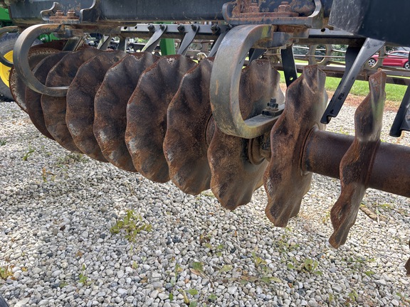 Used 2013 John Deere 2623VT Vertical Tillage at Koenig Equipment in Urbana, OH - Photo13
