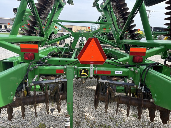 Used 2013 John Deere 2623VT Vertical Tillage at Koenig Equipment in Urbana, OH - Photo10