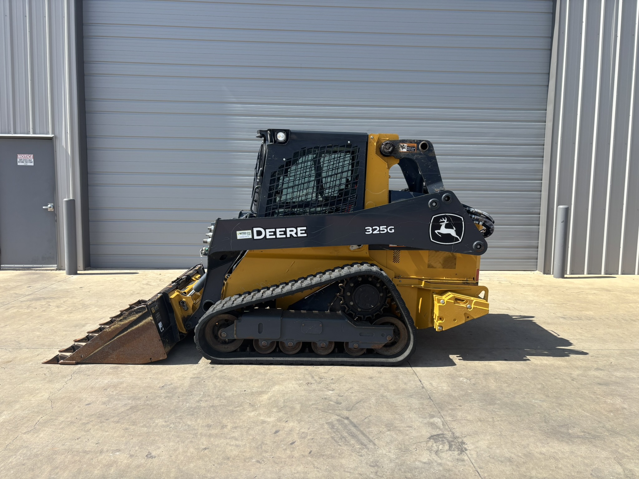 2023 John Deere 325G Image 1
