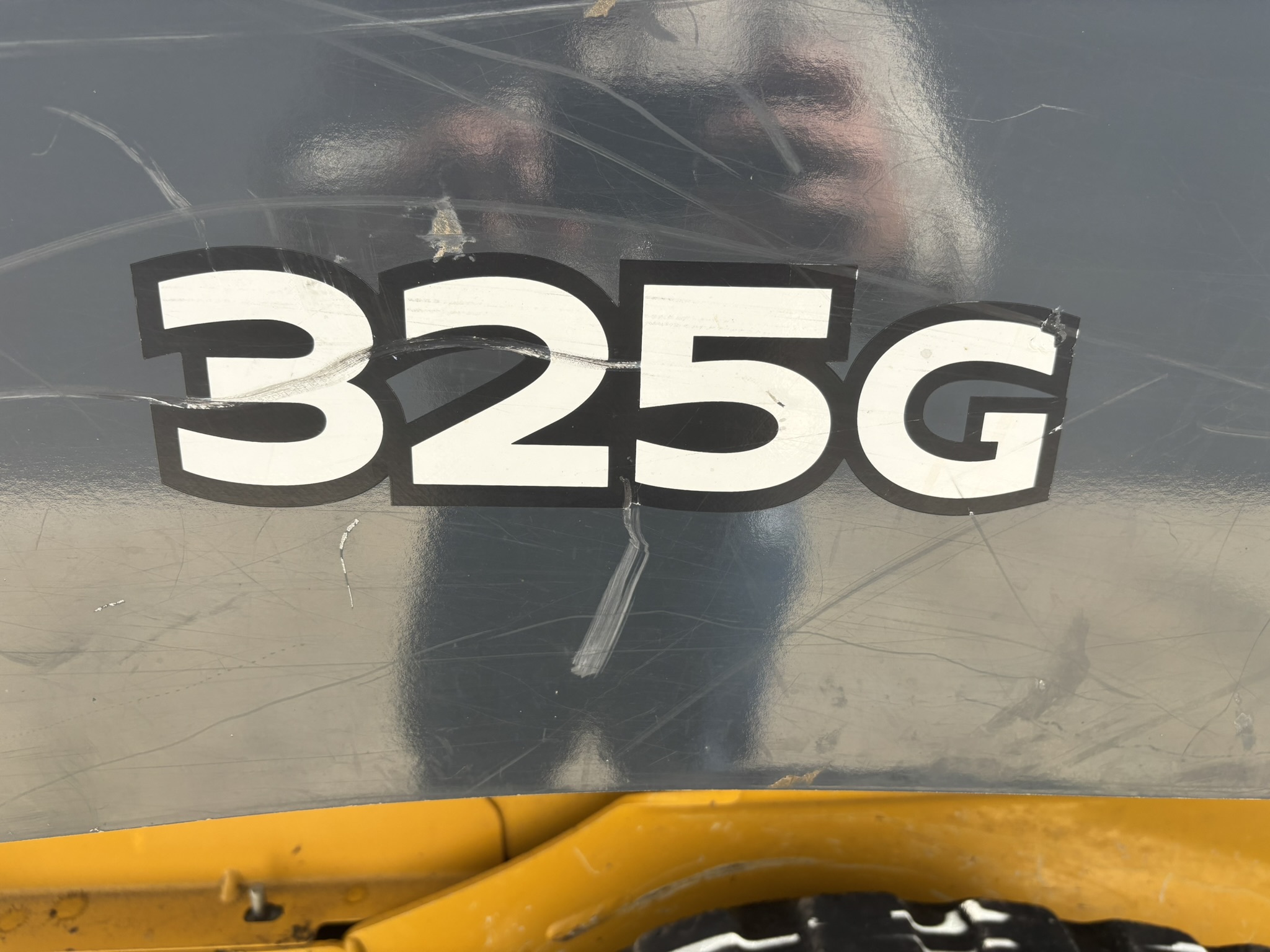 2023 John Deere 325G Image 24