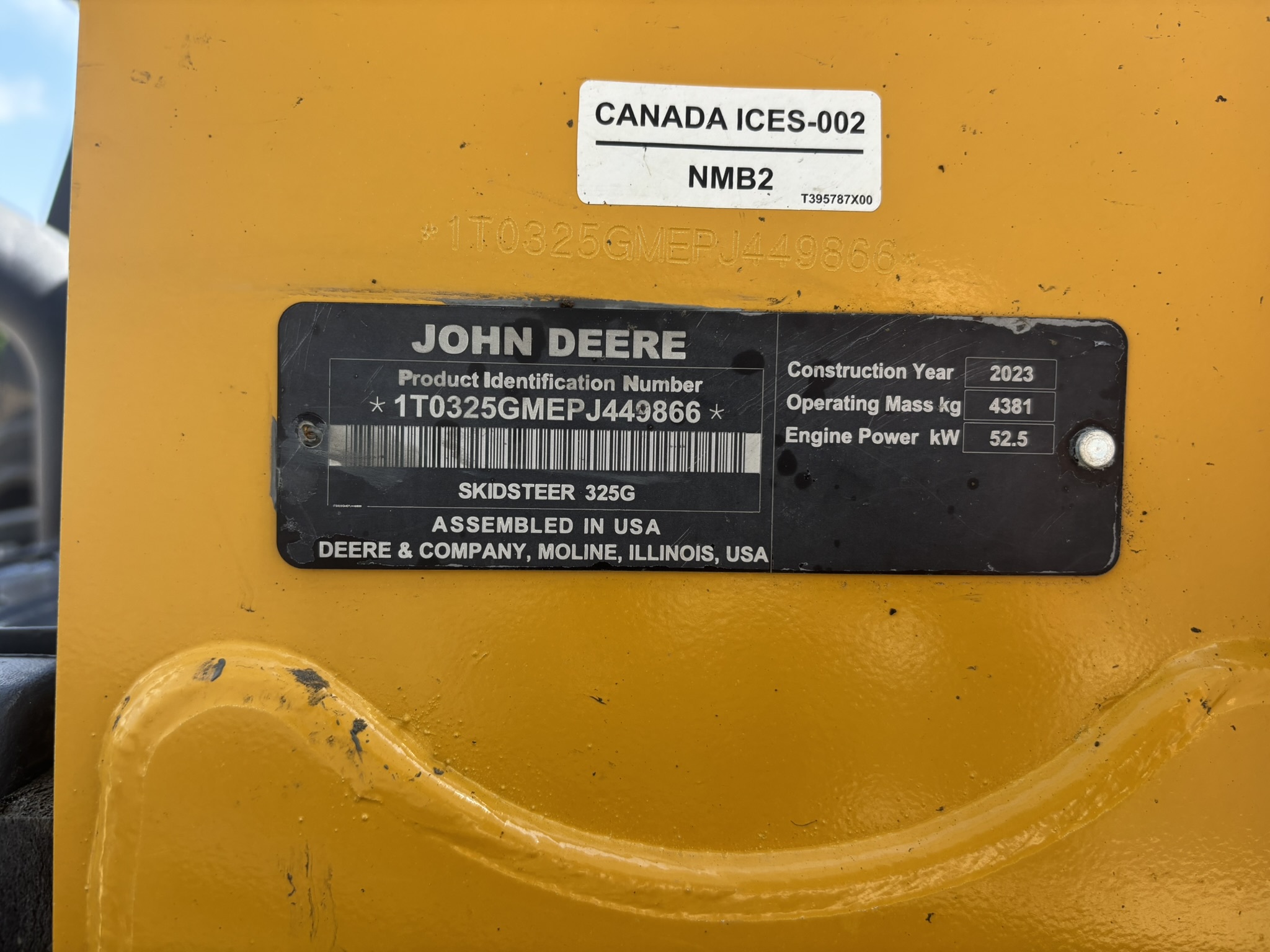 2023 John Deere 325G Image 25