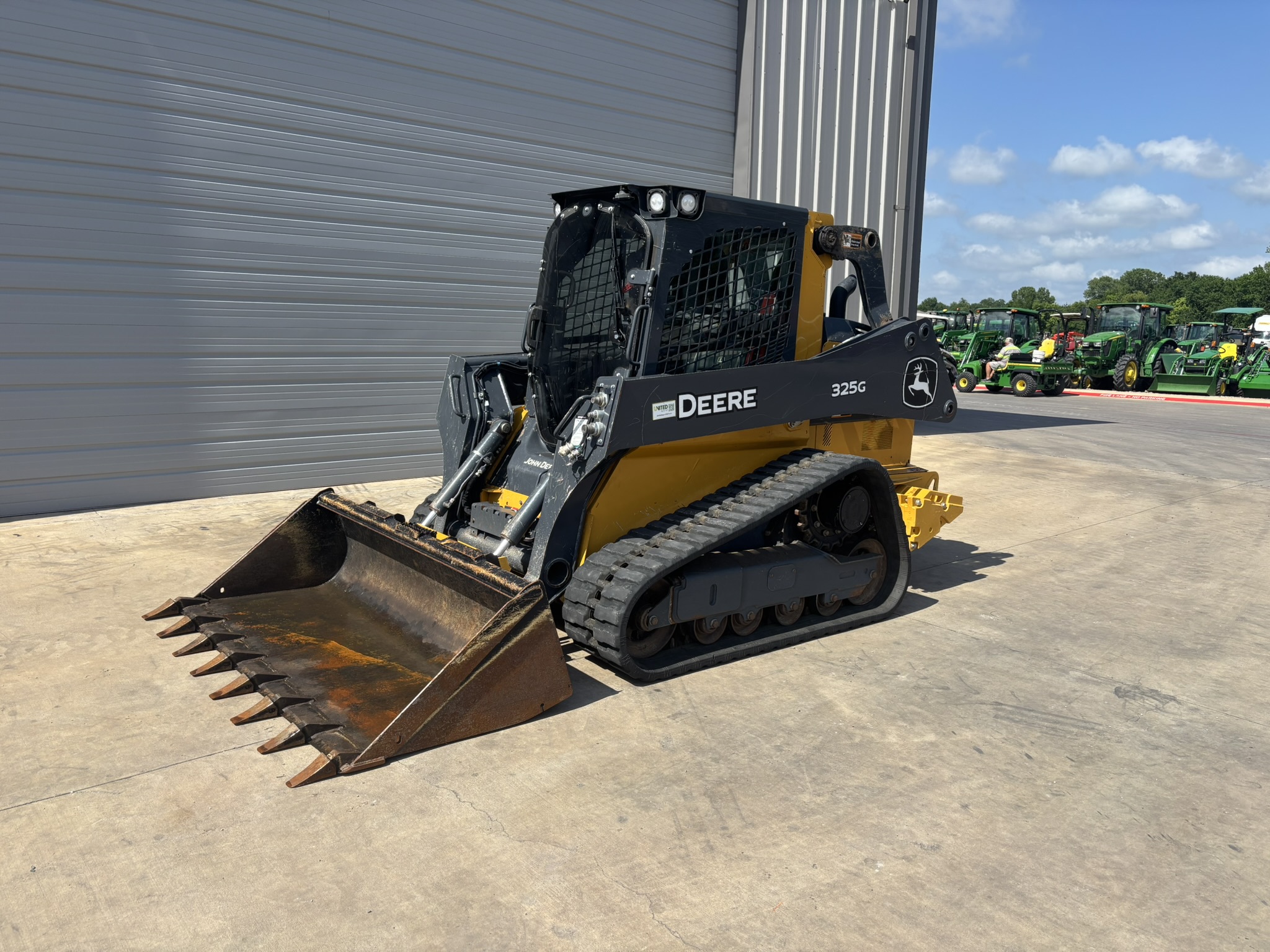 2023 John Deere 325G Image 2