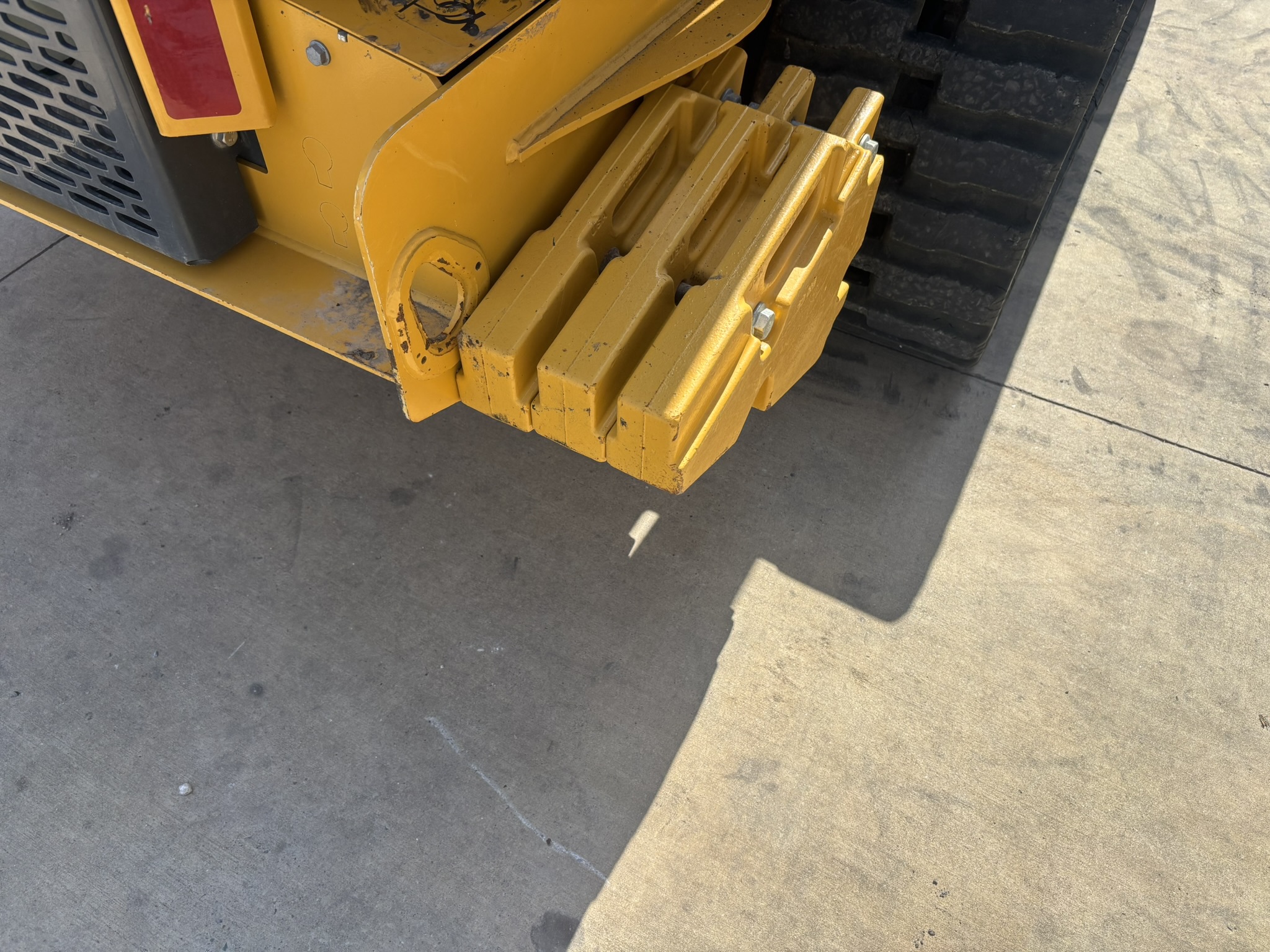 2023 John Deere 325G Image 23