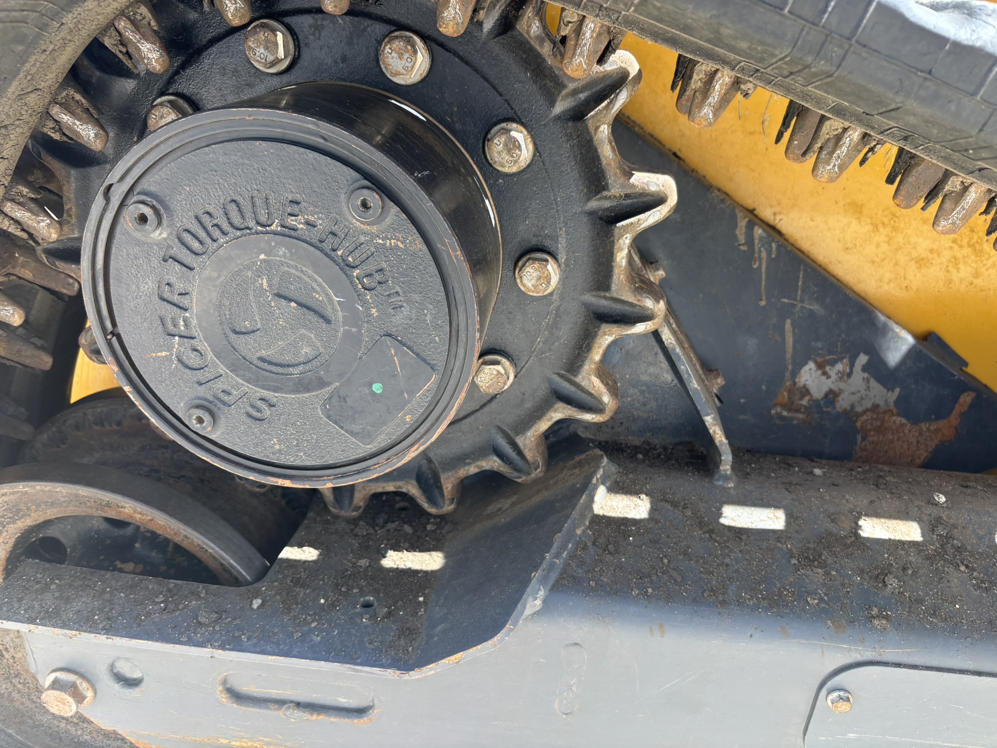 2023 John Deere 325G Image 21