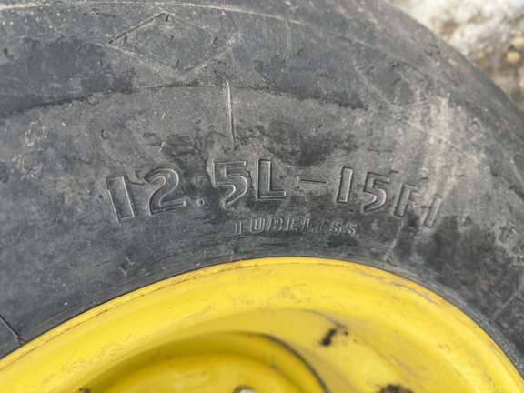 2012 John Deere 2210 - Photo7