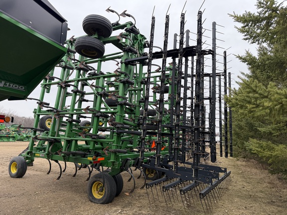 2012 John Deere 2210 - Photo3