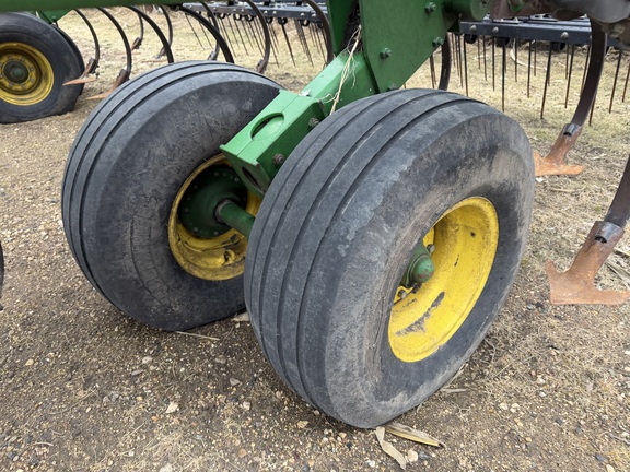 2012 John Deere 2210 - Photo8