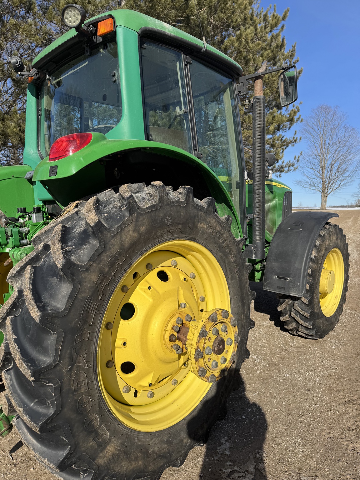 2003 John Deere 7420 Image 3