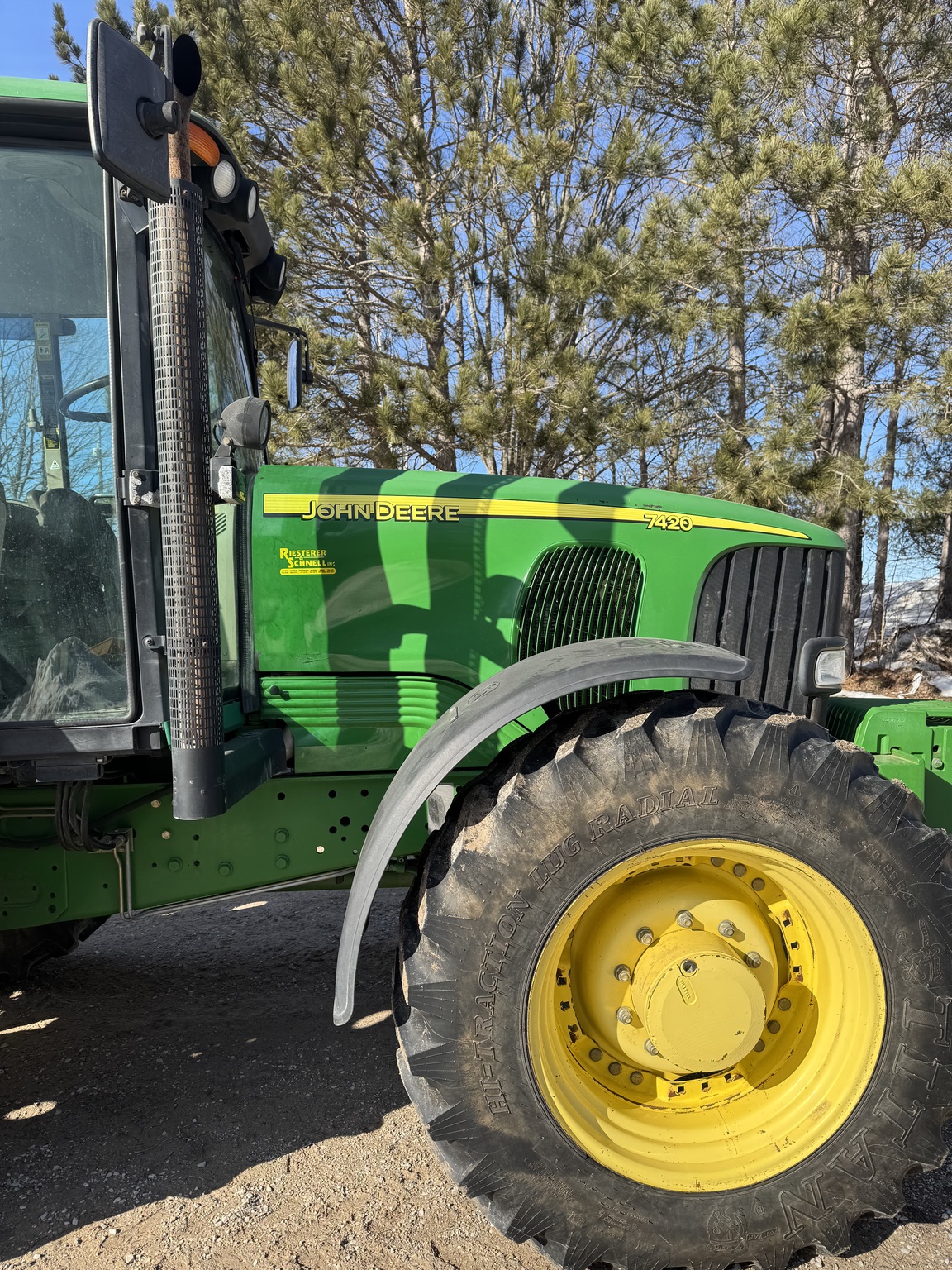 2003 John Deere 7420 Image 2
