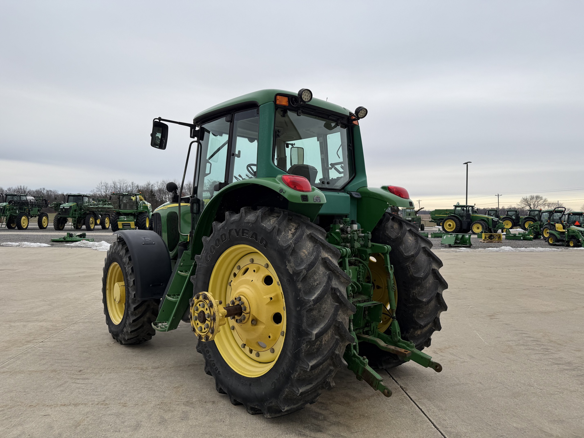 2003 John Deere 7420 Image 5