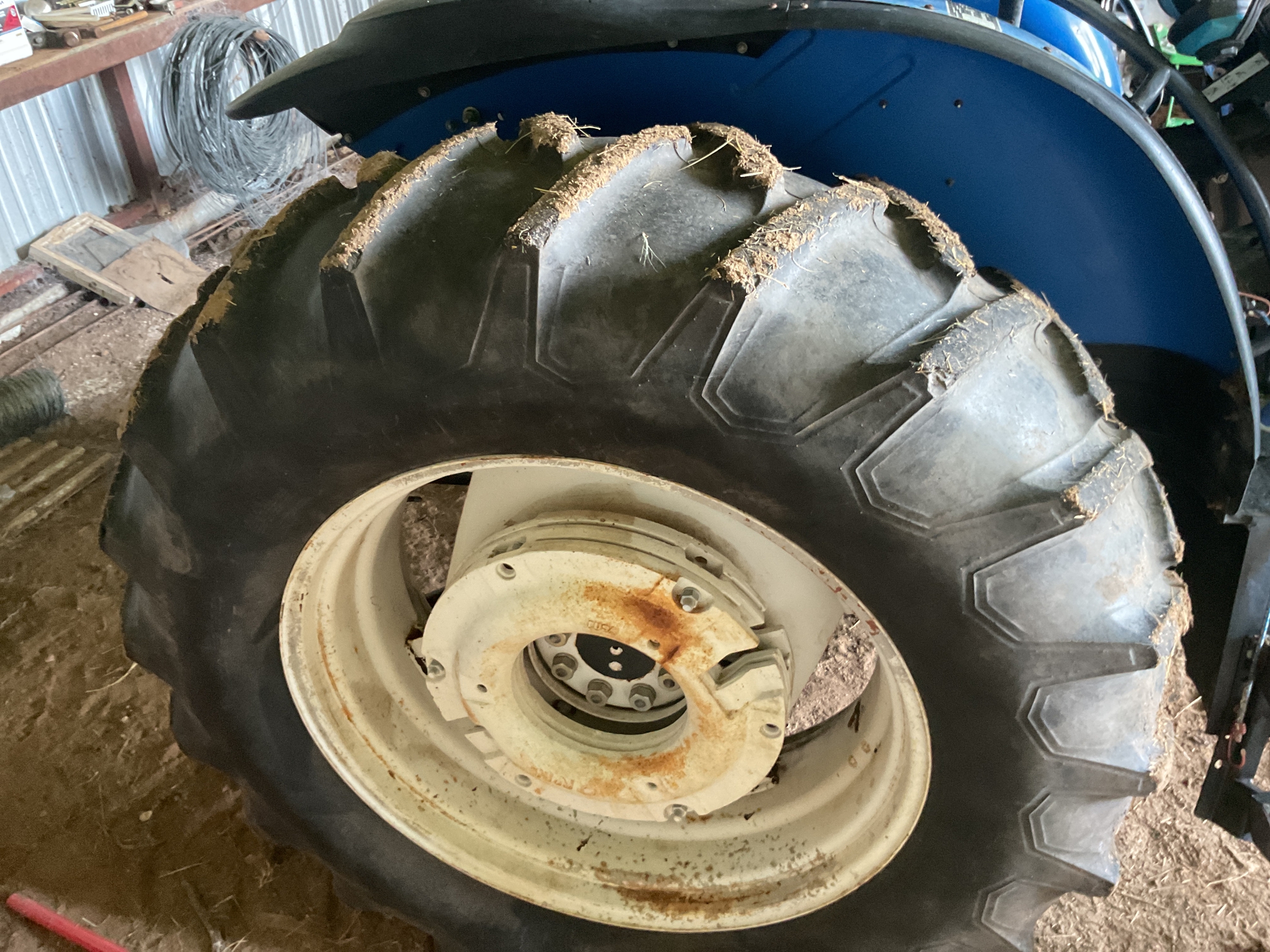 2007 New Holland TB120 Image 20