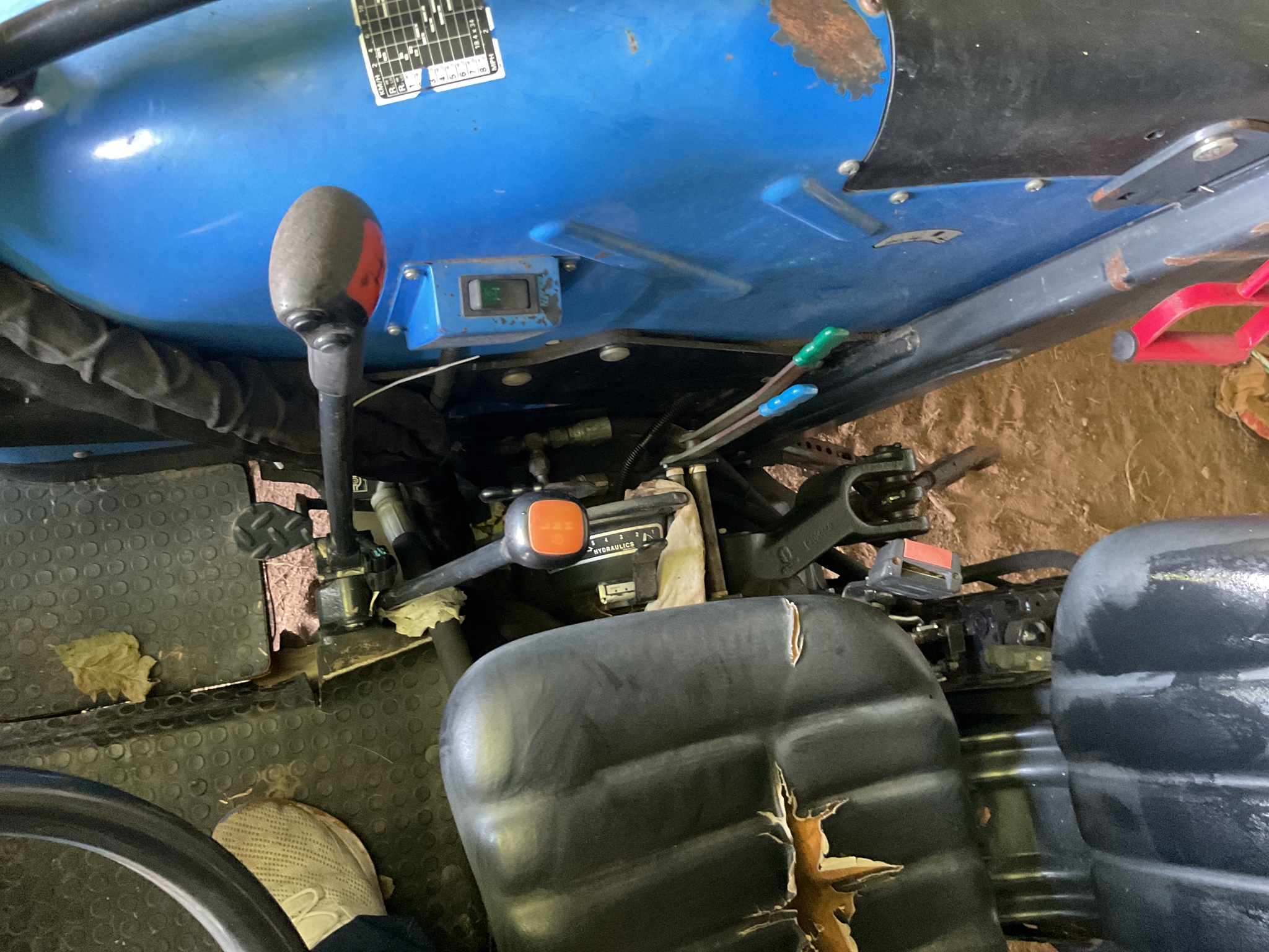 2007 New Holland TB120 Image 11