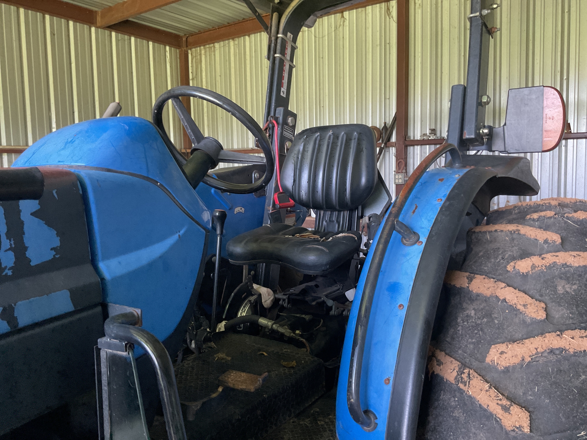 2007 New Holland TB120 Image 10