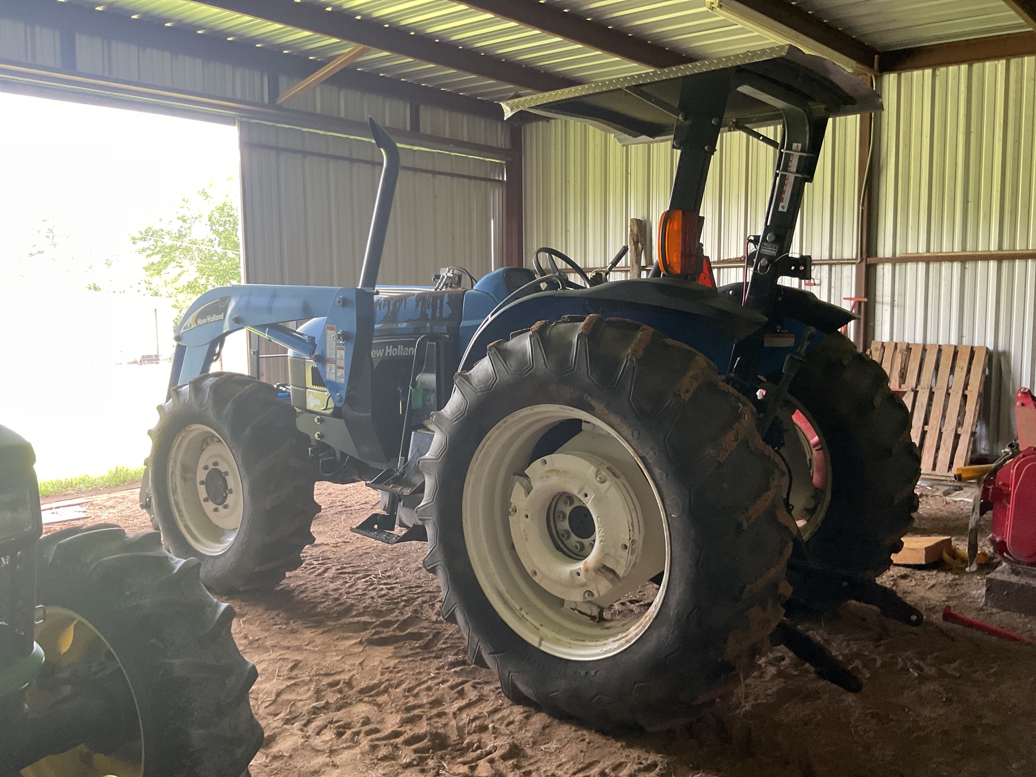 2007 New Holland TB120 Image 7