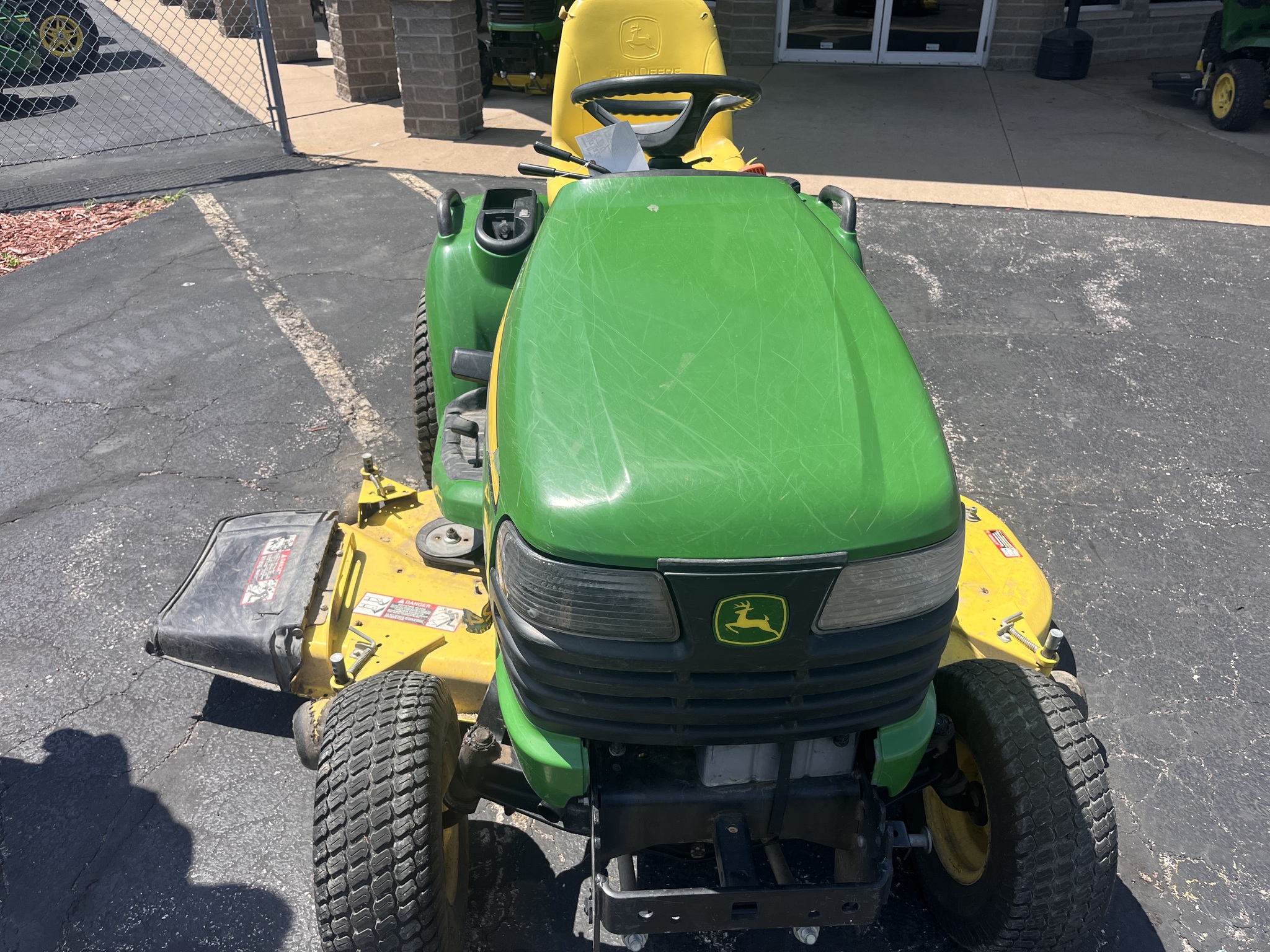 2012 John Deere X724 Image 1