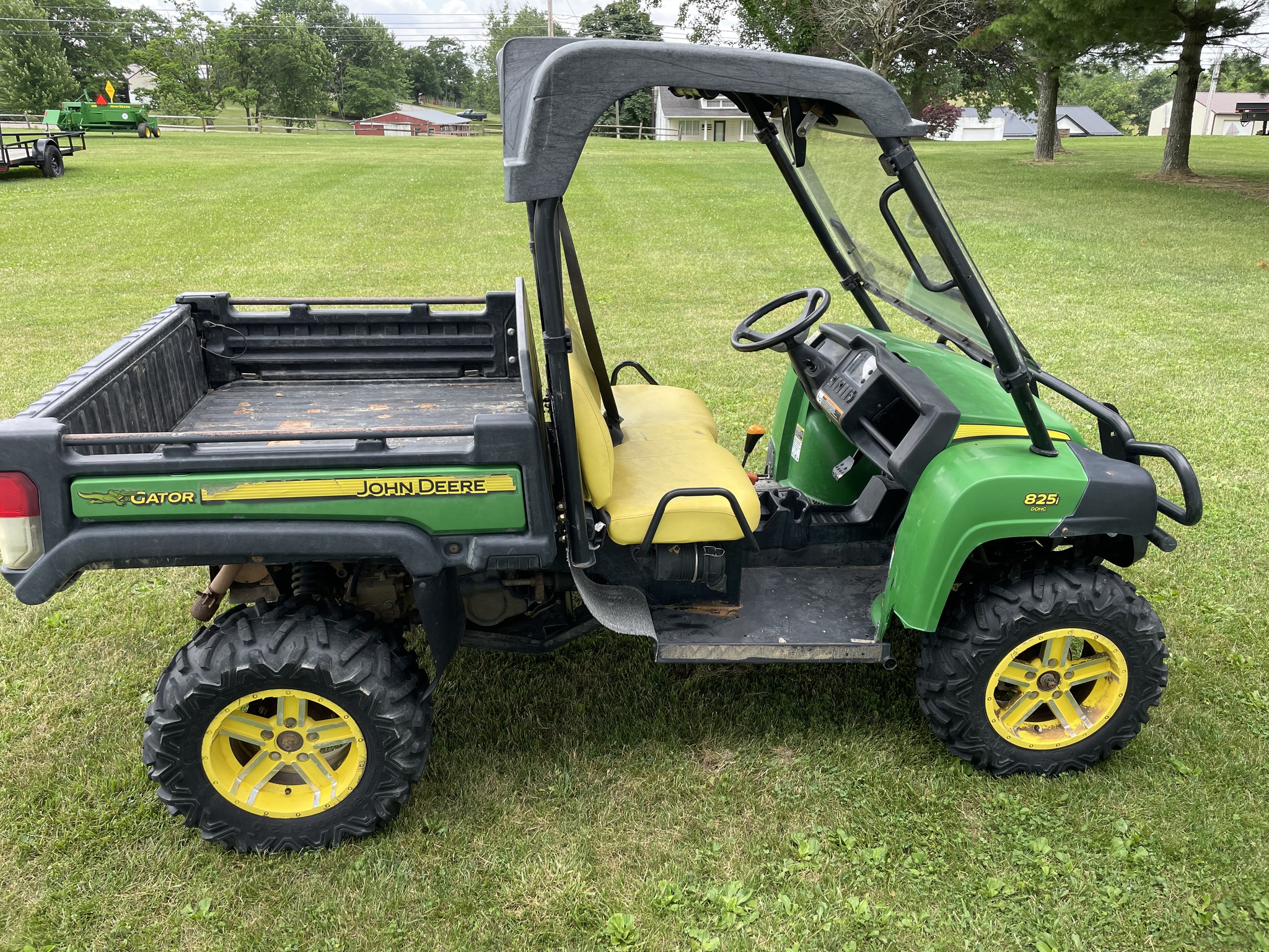 2012 John Deere XUV 825I GREEN Image 5
