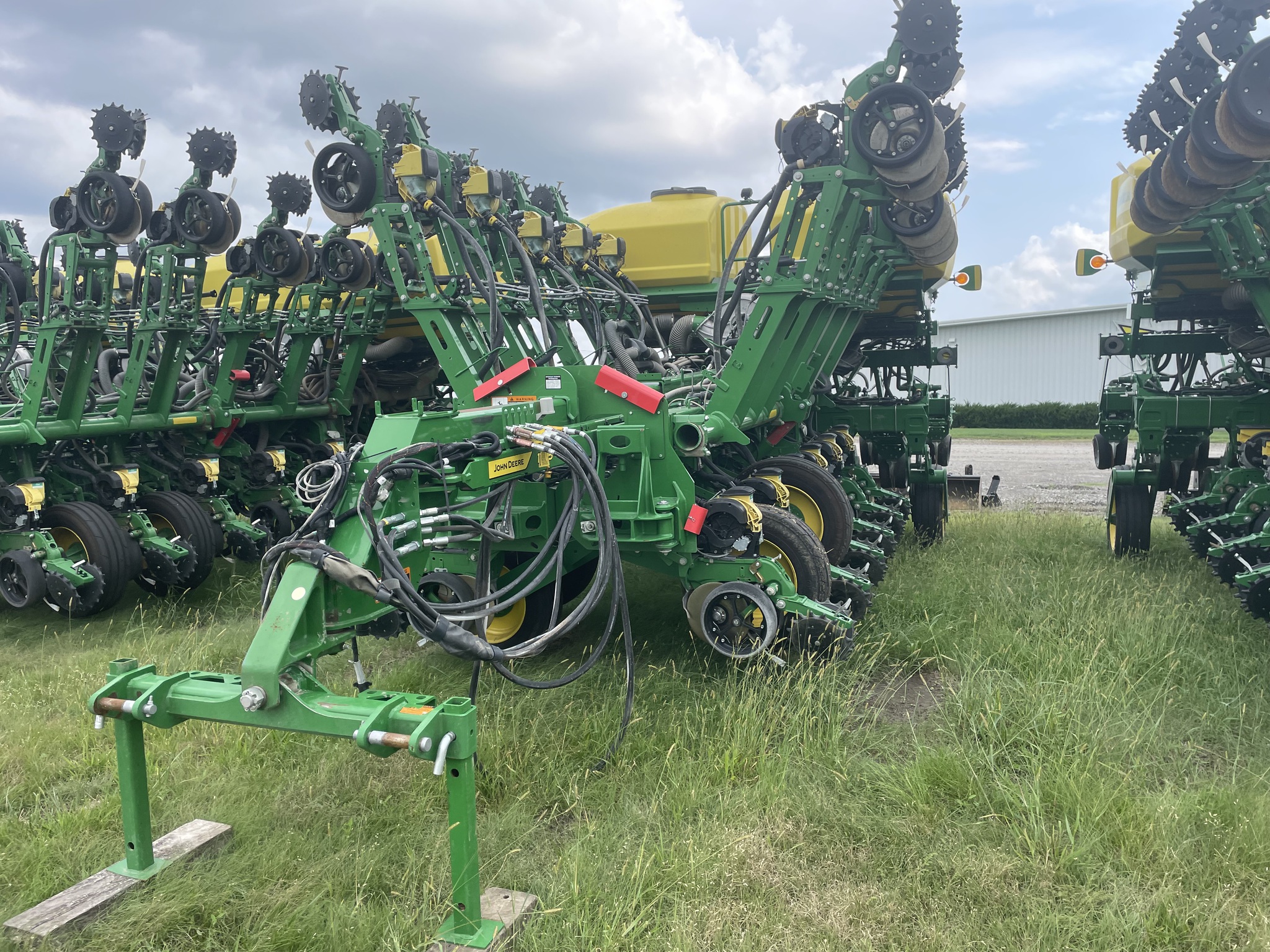 2023 John Deere 1795 Image 2