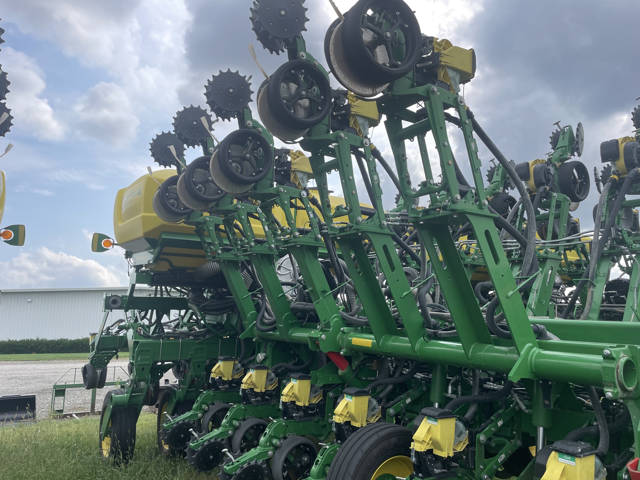 2023 John Deere 1795 Image 4