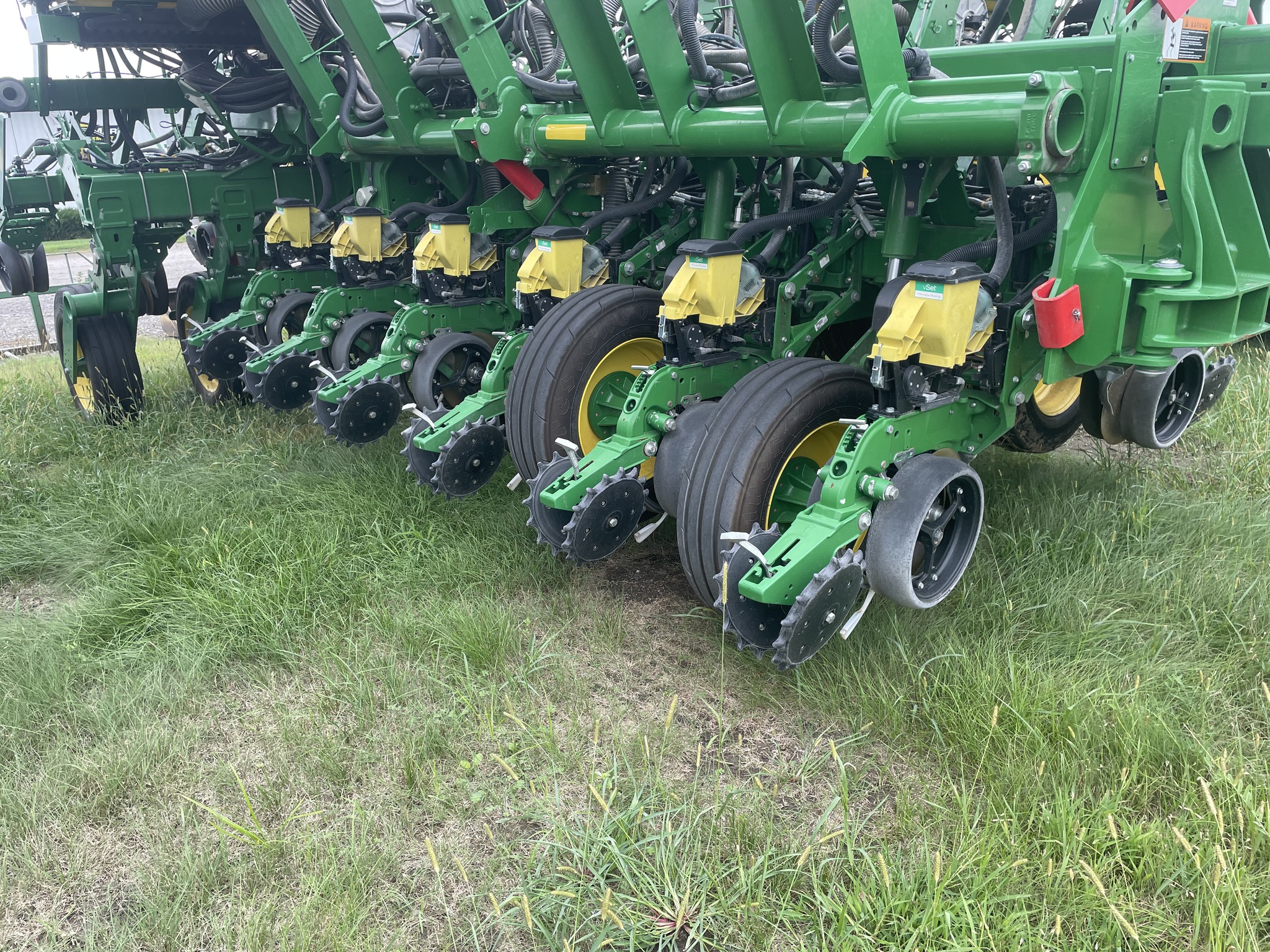 2023 John Deere 1795 Image 3
