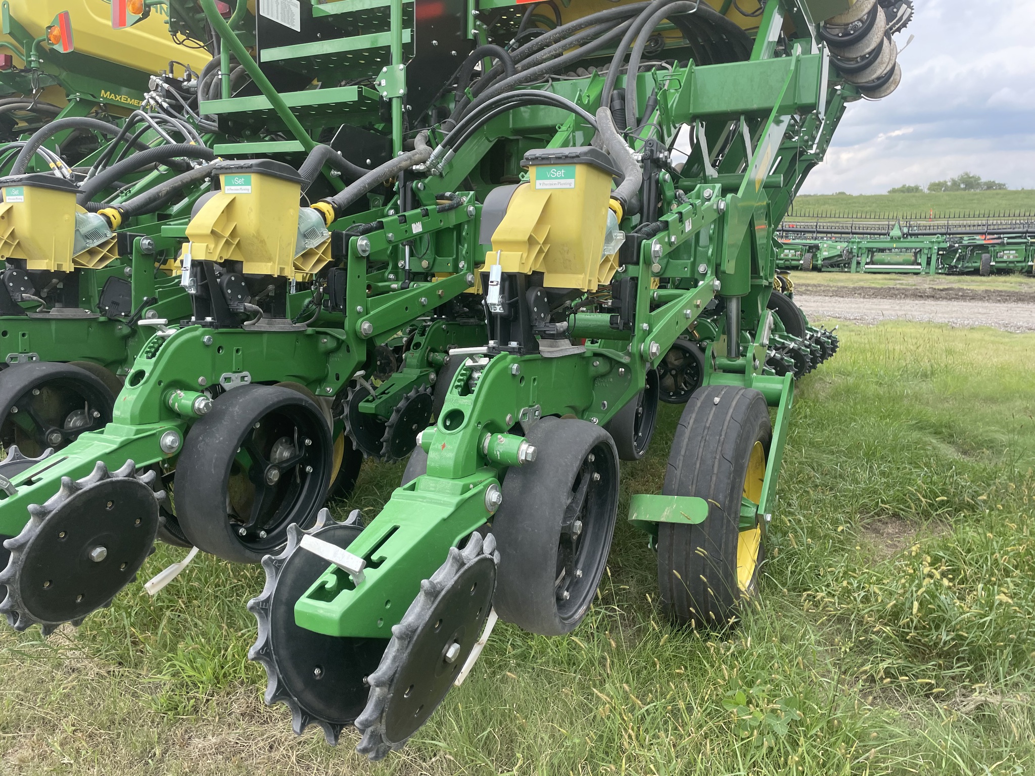 2023 John Deere 1795 Image 16