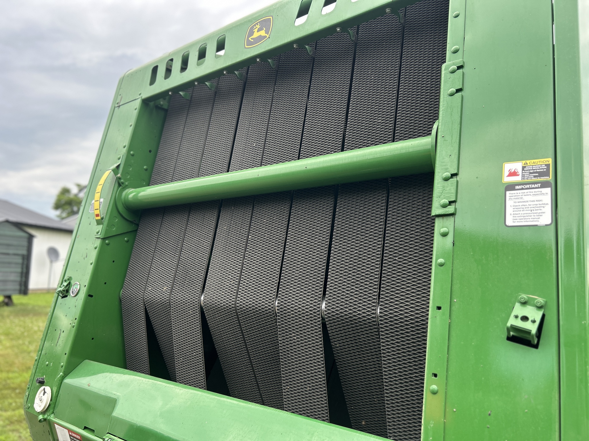 2018 John Deere 560M Image 13