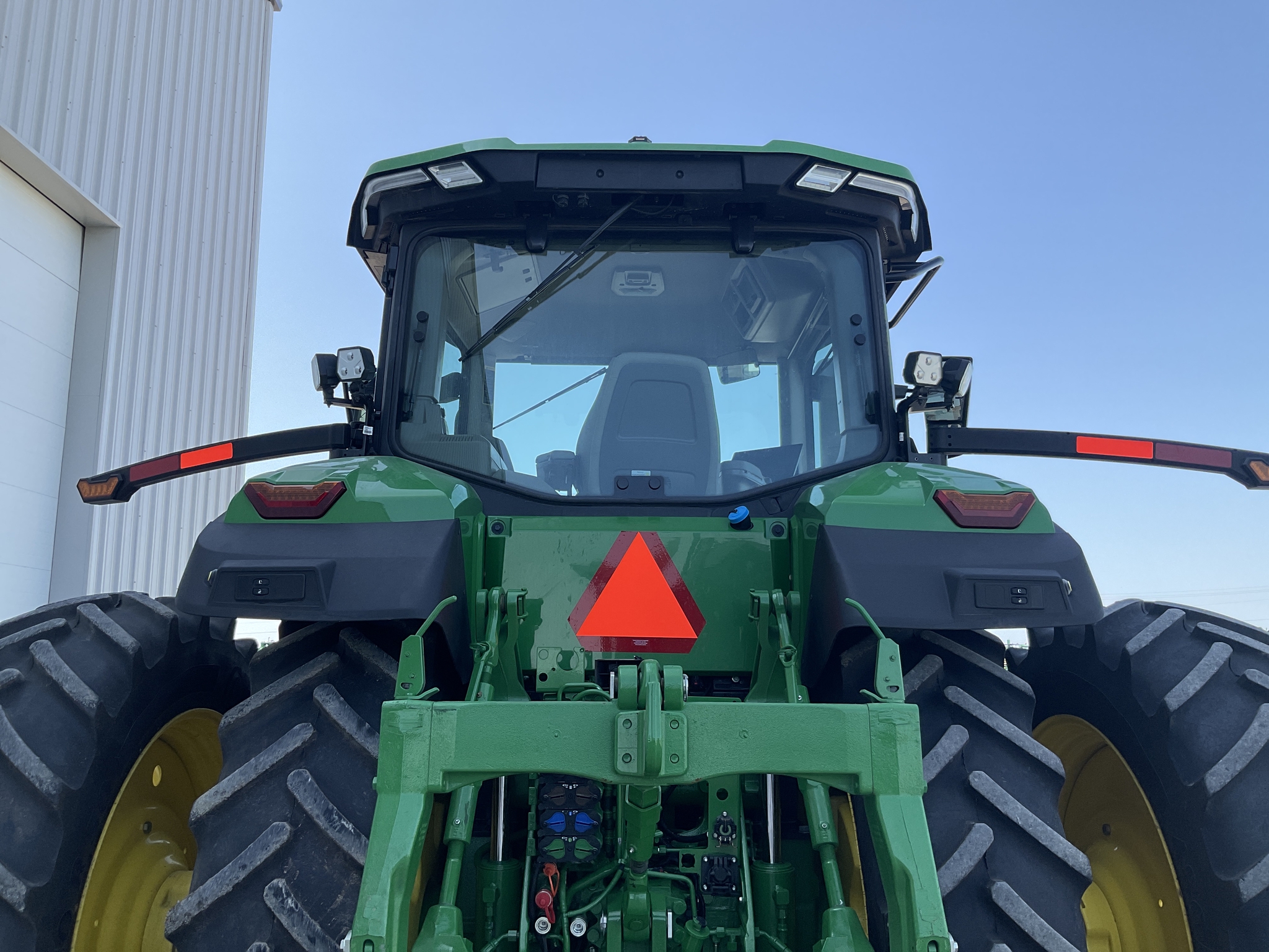 2024 John Deere 8R 250 Image 11