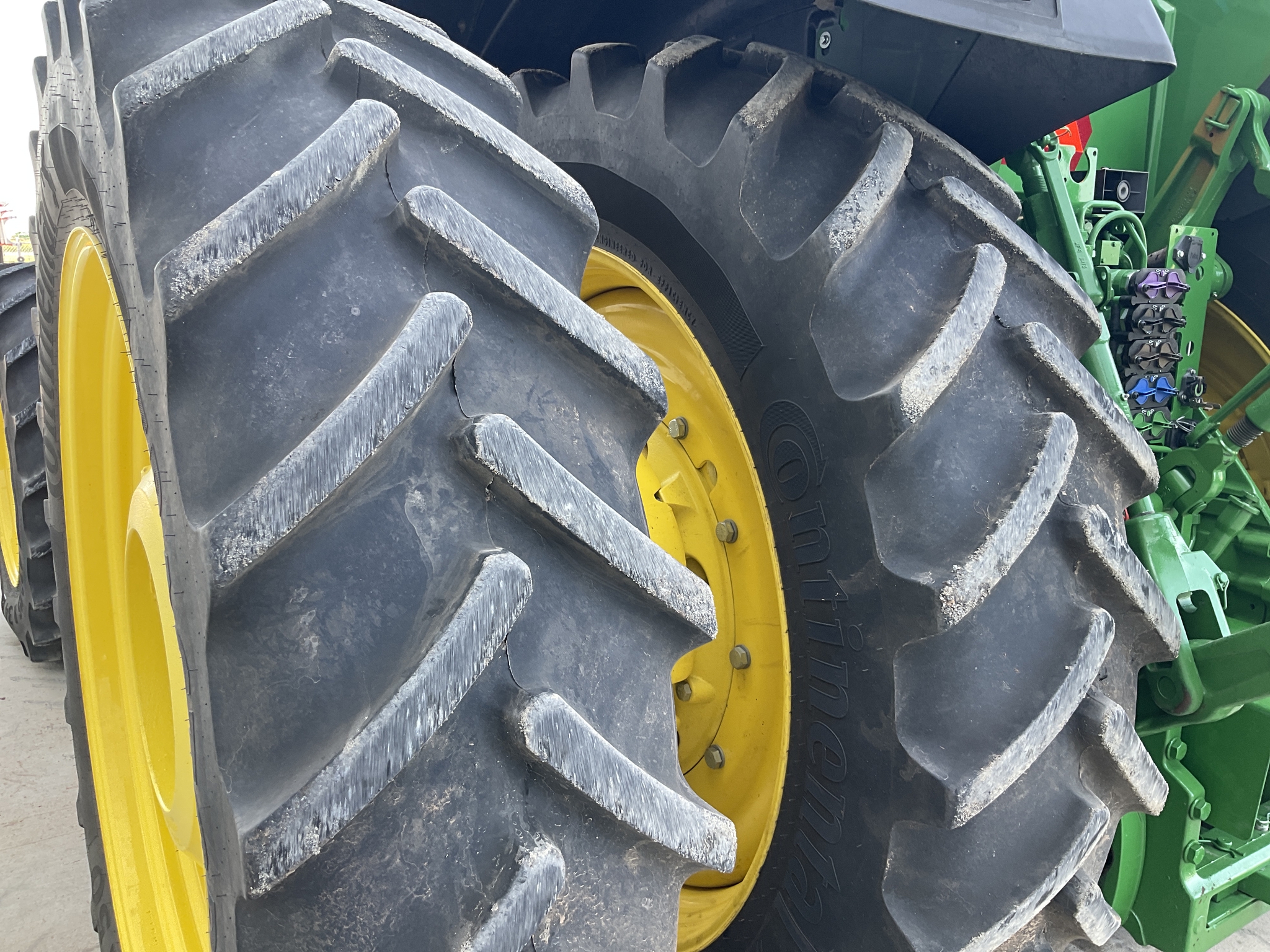 2024 John Deere 8R 250 Image 29