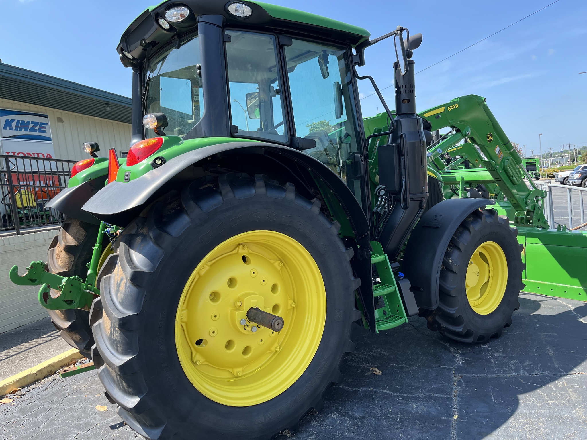 2024 John Deere 6120M Image 5