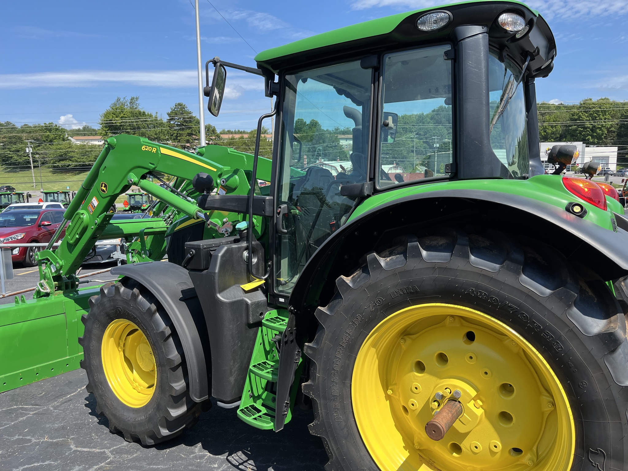 2024 John Deere 6120M Image 4