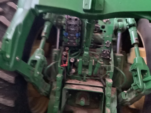 2025 John-Deere 8R 280