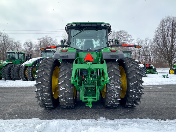 2025 John-Deere 8R 280