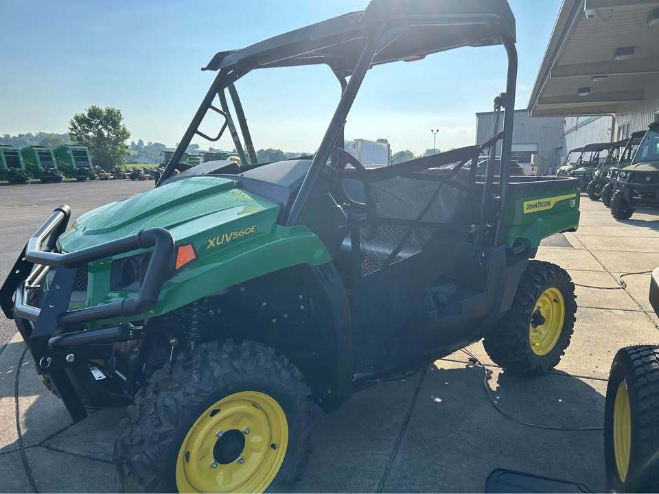 2025 John Deere 560E Image 3