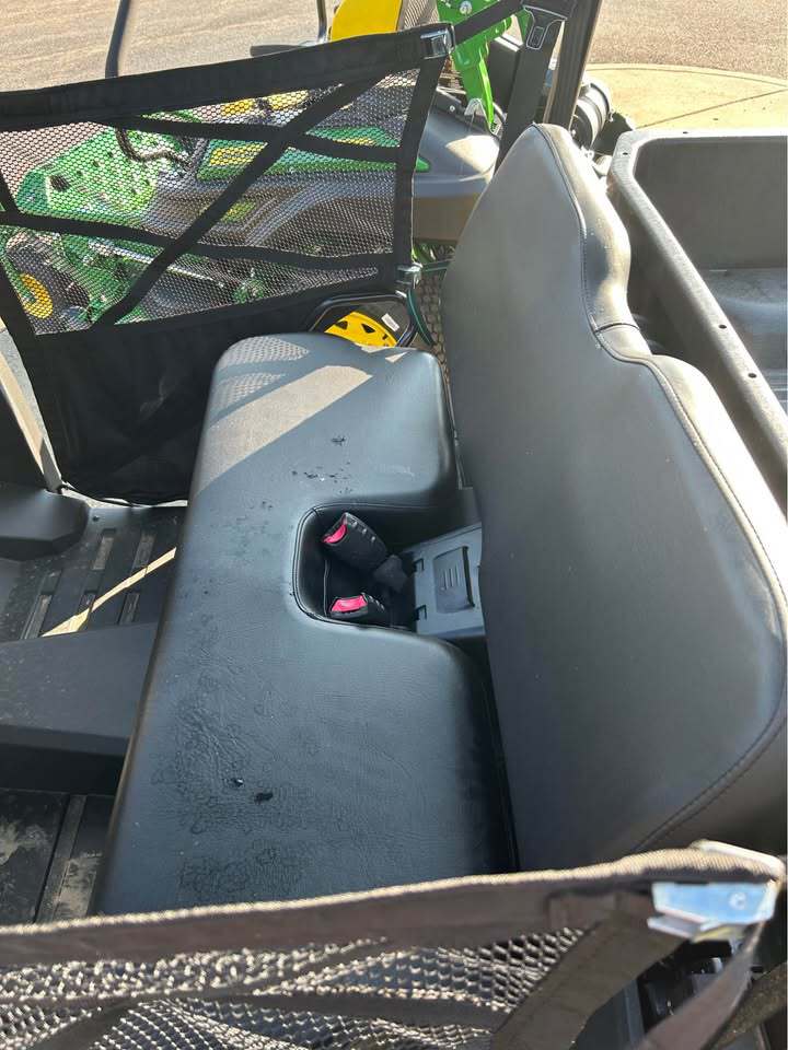 2025 John Deere 560E Image 7