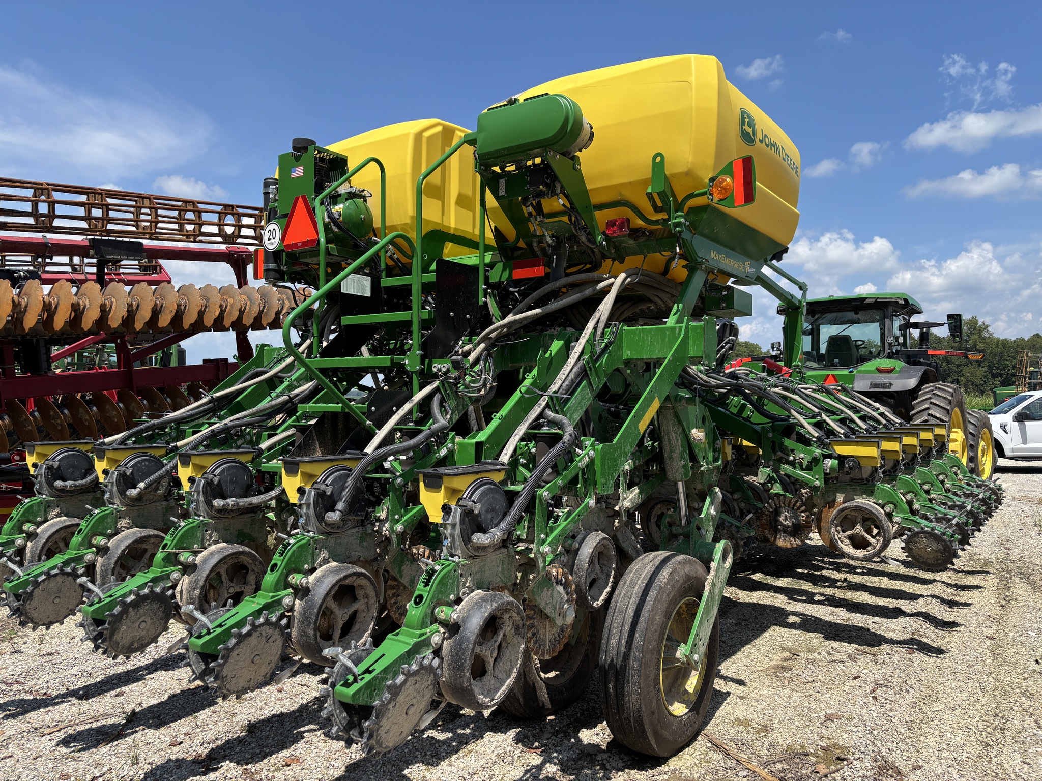 Used 2025 John Deere 1795 Planters: Drawn at Koenig Equipment in Greensburg, IN - PhotoXL0