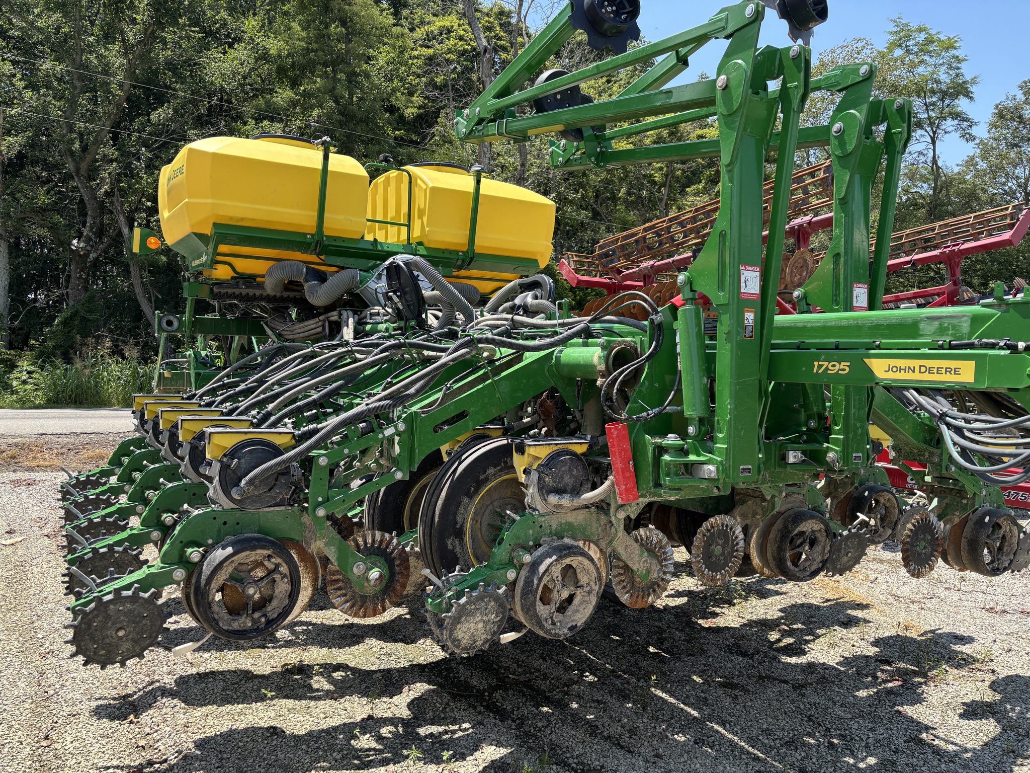 Used 2025 John Deere 1795 Planters: Drawn at Koenig Equipment in Greensburg, IN - PhotoXL1