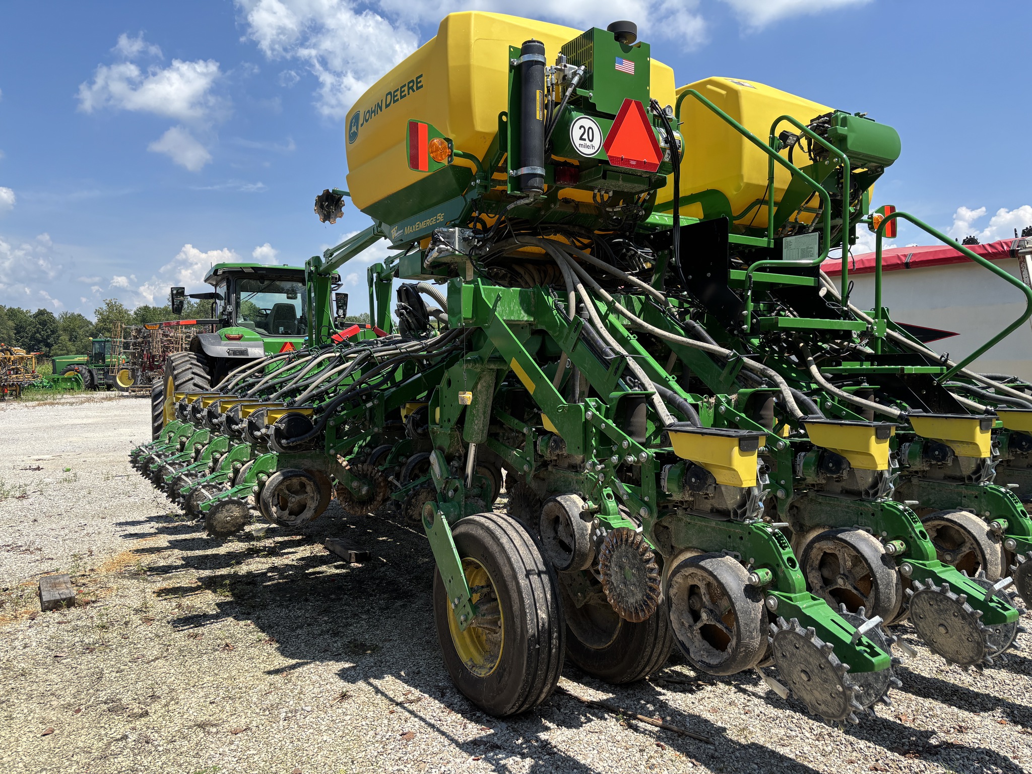 Used 2025 John Deere 1795 Planters: Drawn at Koenig Equipment in Greensburg, IN - PhotoXL3