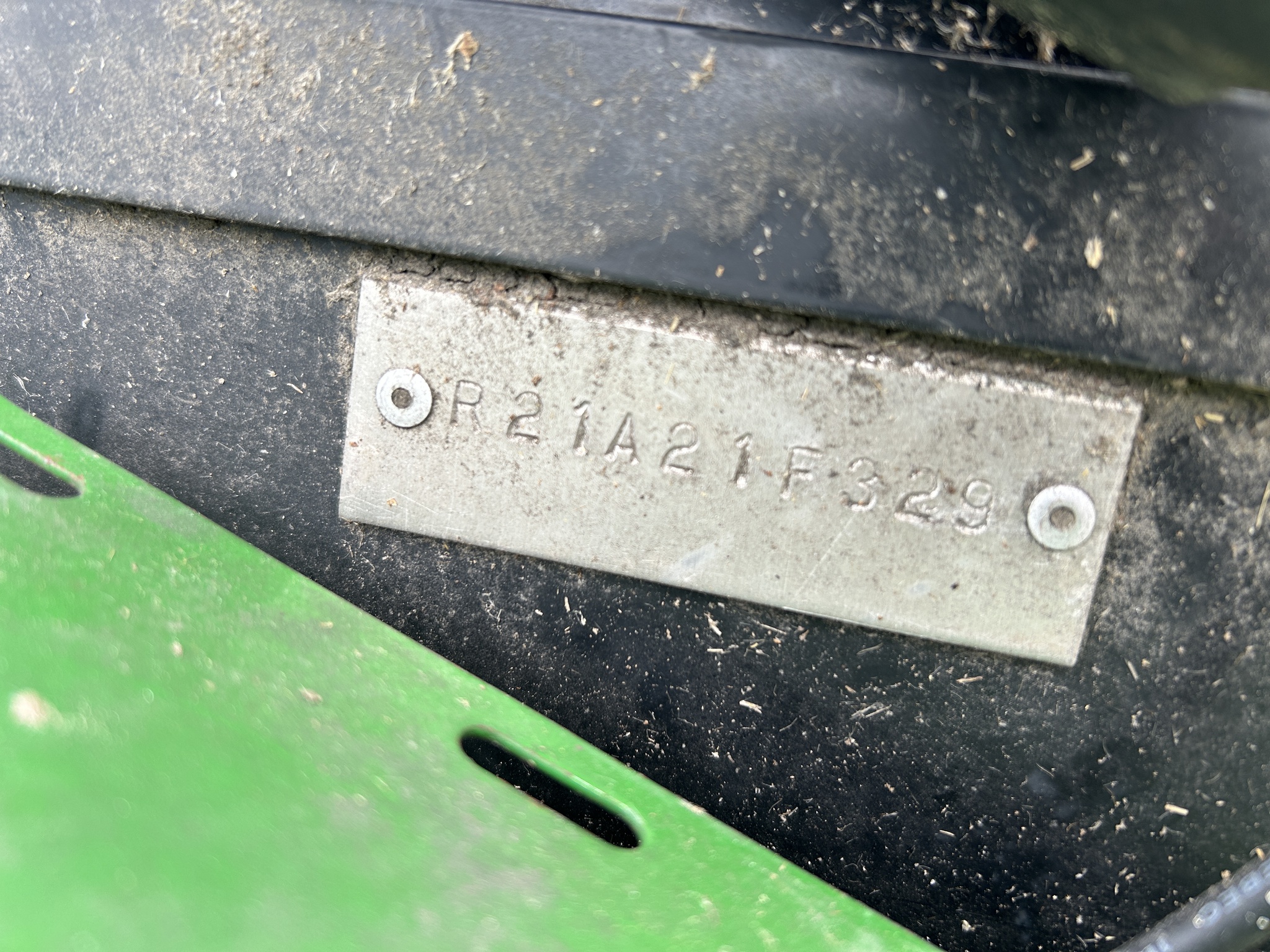 2011 John Deere 630F Image 3