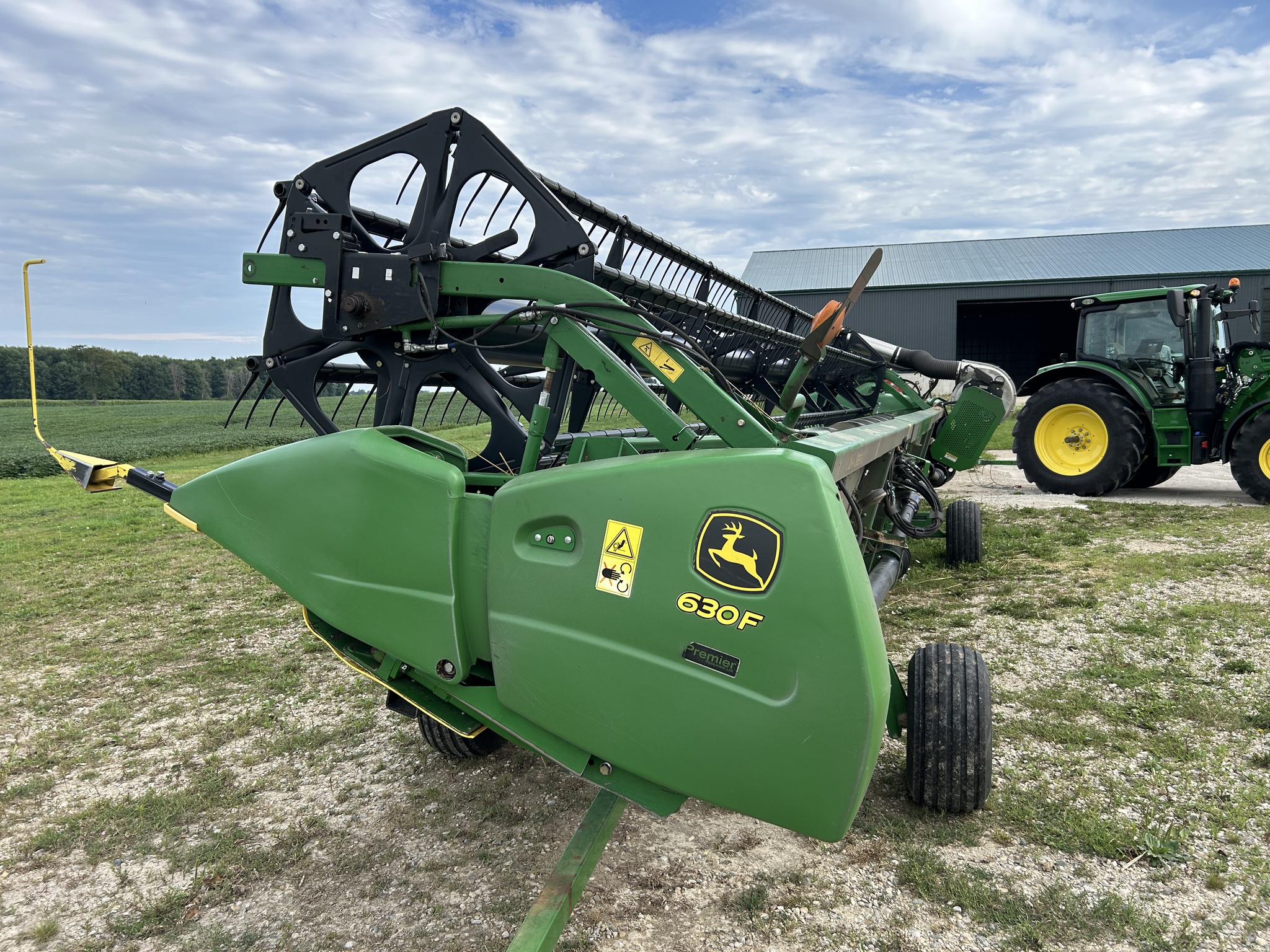 2011 John Deere 630F Image 7