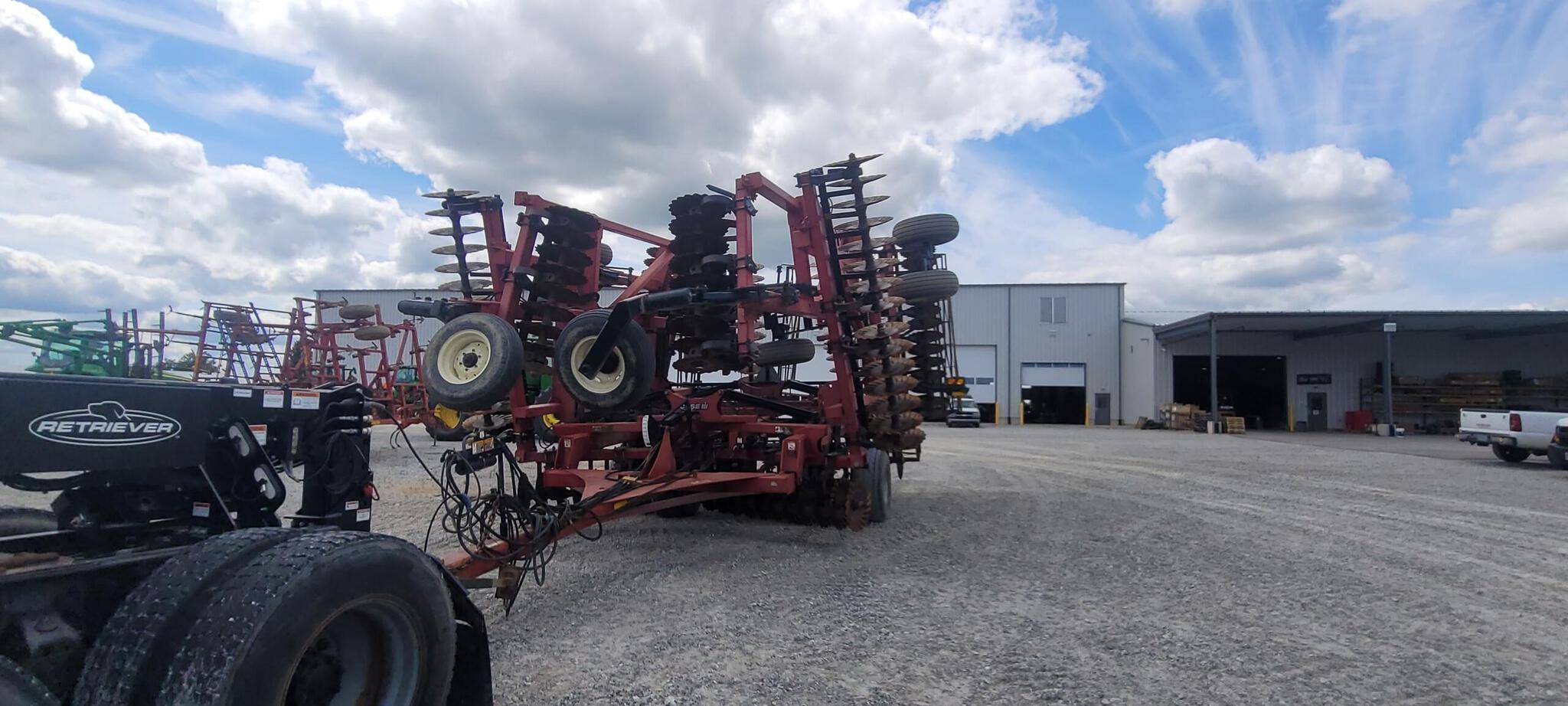 2010 Case IH 330 Image 1