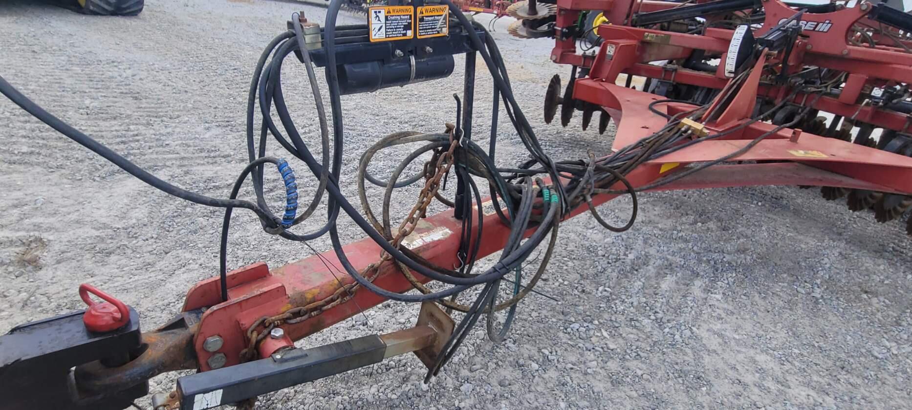 2010 Case IH 330 Image 12