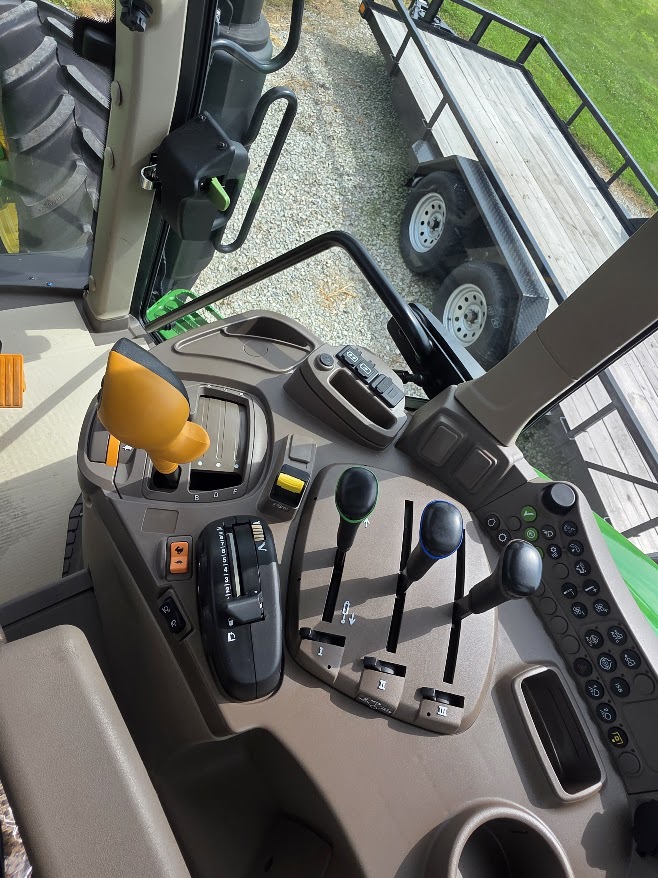 2025 John Deere 6M 130 Image 9
