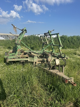 Photo of 2005 John Deere 714