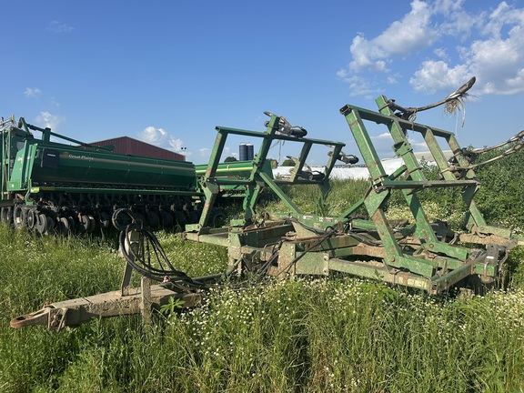 Photo of 2005 John Deere 714