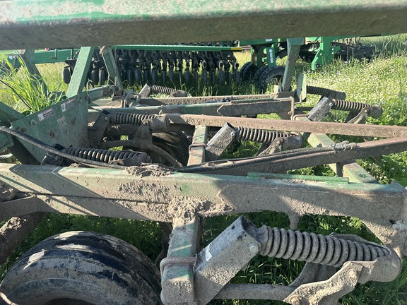 Photo of 2005 John Deere 714