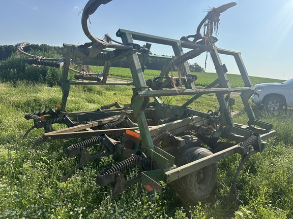 Photo of 2005 John Deere 714