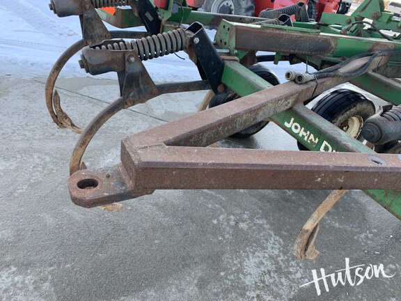 Photo of 2005 John Deere 714