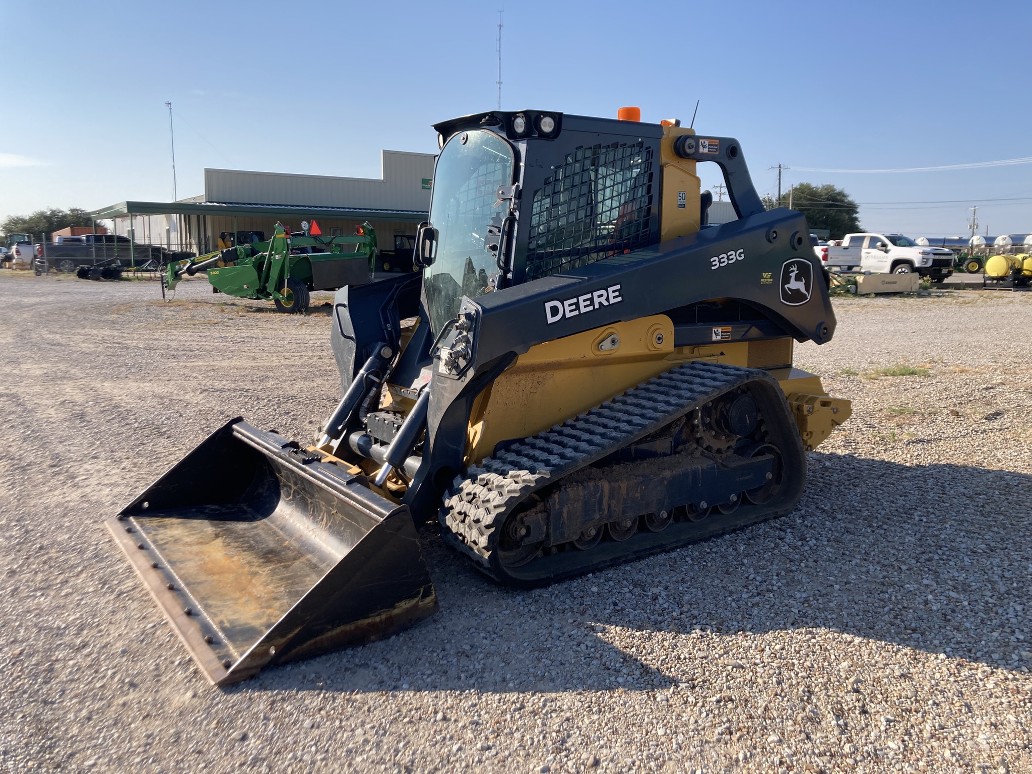2020 John Deere 333G Image 3