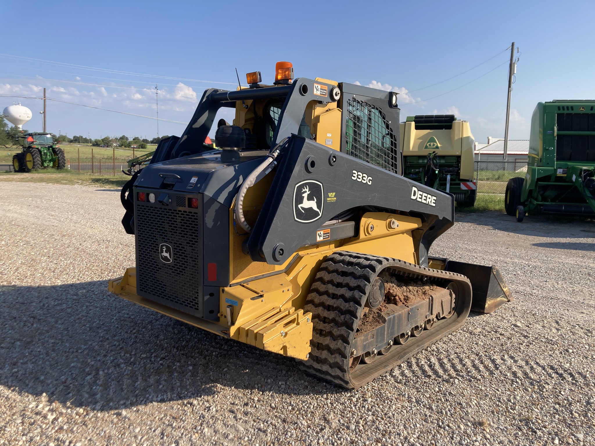 2020 John Deere 333G Image 7